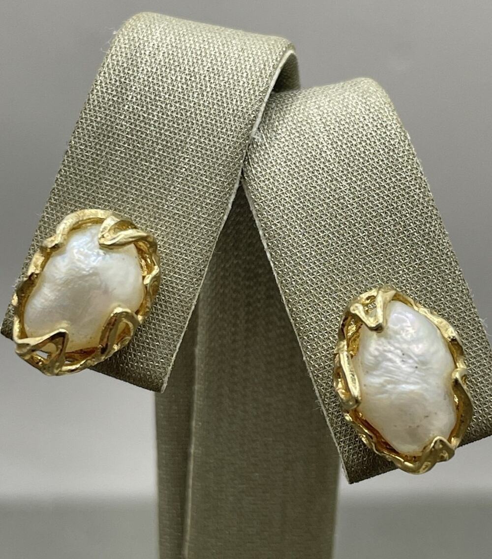 14K Yellow Gold Caged Artsy Pearl Earrings (25809)
